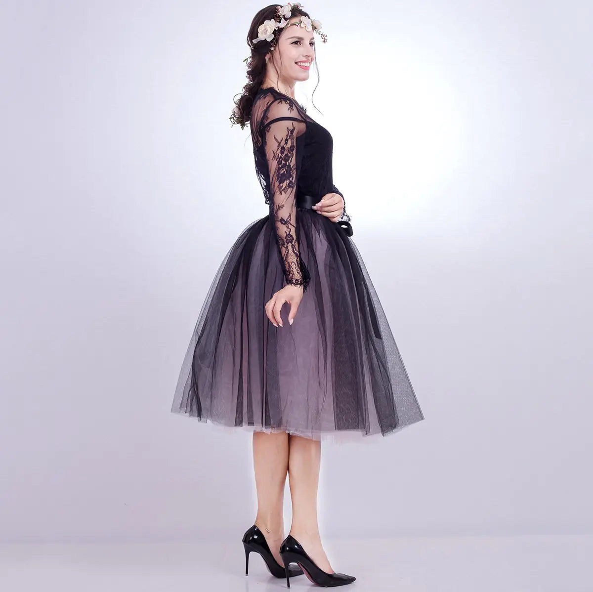 Chic Two-Tone Pettiskirt with Veil Design