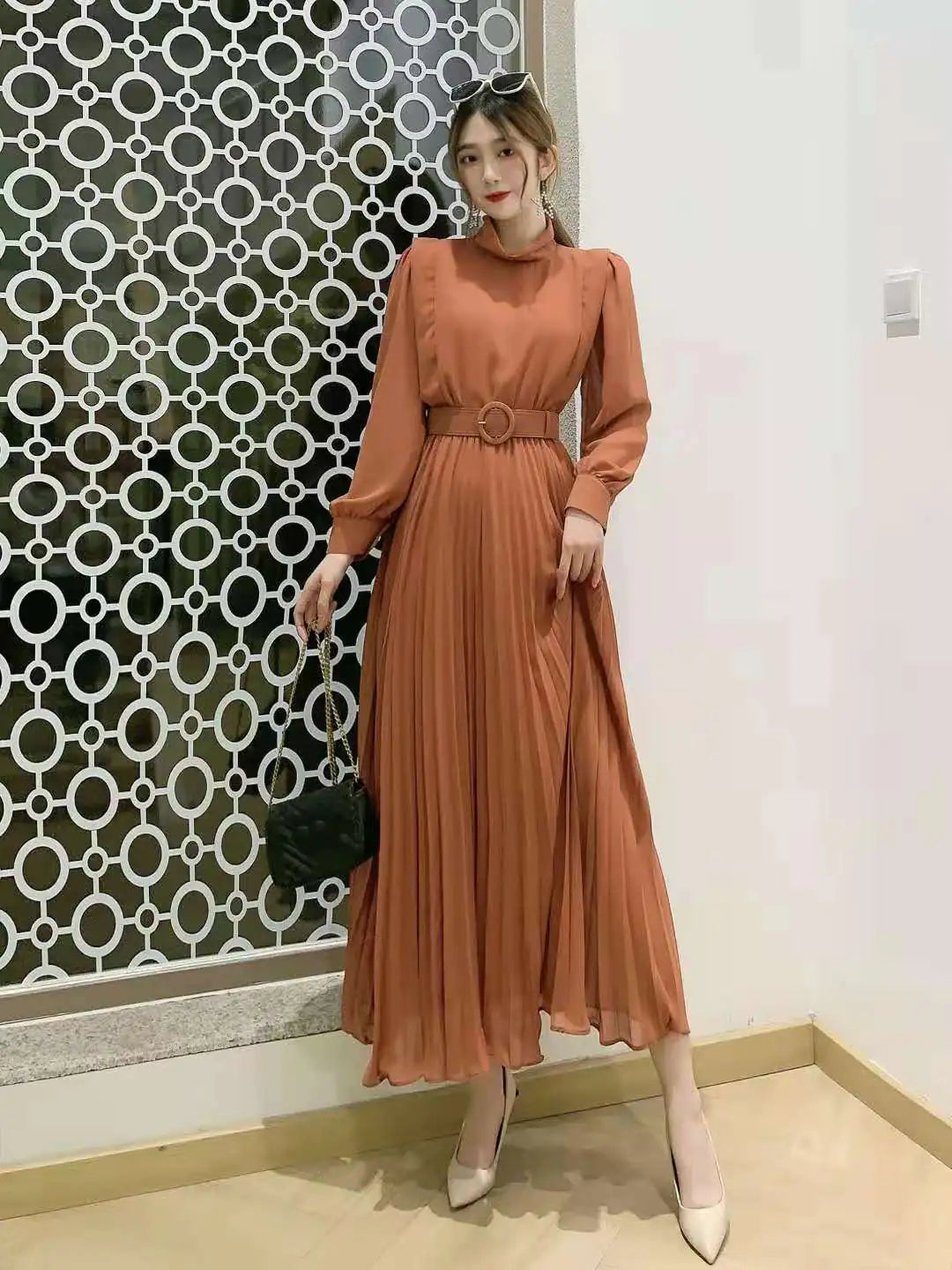 Knee-high Pleated Long Skirt for Slim Waist
